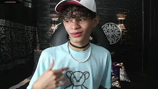 alexes_risos from StripChat is Freechat