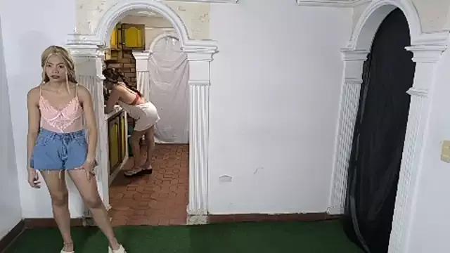 Unleash your urge for fetish cams livestreamers with our pick of steaming hot models, versed in the art of seduction and indulgence.