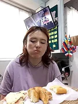AliaMiller_ from StripChat is Freechat