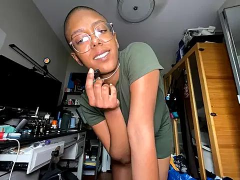 Unleash your urge for fetish cams livestreamers with our pick of steaming hot models, versed in the art of seduction and indulgence.