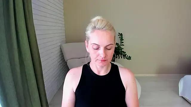 Alicee_Gracee from StripChat is Freechat