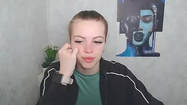AliceFlirtt_ from StripChat is Freechat