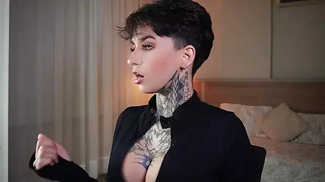 Unleash your urge for fetish cams livestreamers with our pick of steaming hot models, versed in the art of seduction and indulgence.