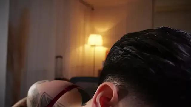 Unleash your urge for fetish cams livestreamers with our pick of steaming hot models, versed in the art of seduction and indulgence.