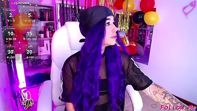 Unleash your urge for fetish cams livestreamers with our pick of steaming hot models, versed in the art of seduction and indulgence.