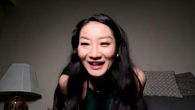 Aliciaz3 from StripChat is Freechat