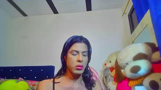 Unleash your urge for fetish cams livestreamers with our pick of steaming hot models, versed in the art of seduction and indulgence.