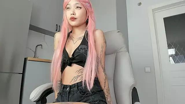 Unleash your urge for fetish cams livestreamers with our pick of steaming hot models, versed in the art of seduction and indulgence.