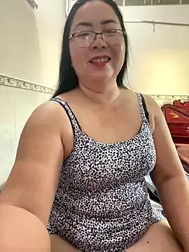 Alinat_ from StripChat is Freechat