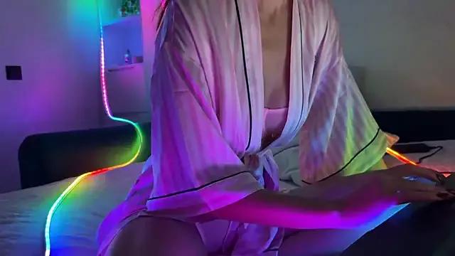 Unleash your urge for fetish cams livestreamers with our pick of steaming hot models, versed in the art of seduction and indulgence.