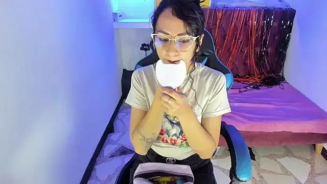 Unleash your urge for fetish cams livestreamers with our pick of steaming hot models, versed in the art of seduction and indulgence.