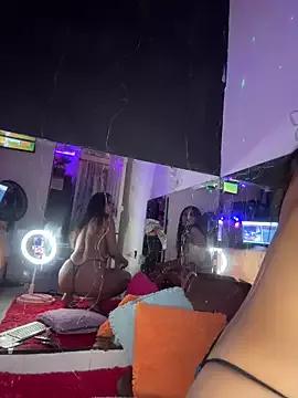 Unleash your urge for fetish cams livestreamers with our pick of steaming hot models, versed in the art of seduction and indulgence.