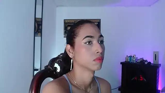 Alissemasiel from StripChat is Freechat