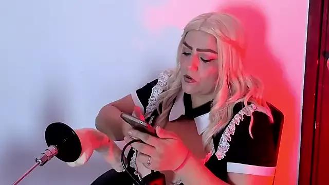 Unleash your urge for fetish cams livestreamers with our pick of steaming hot models, versed in the art of seduction and indulgence.