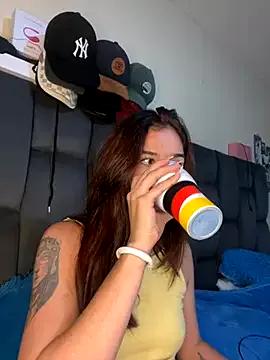 AllieYourGirl from StripChat is Freechat