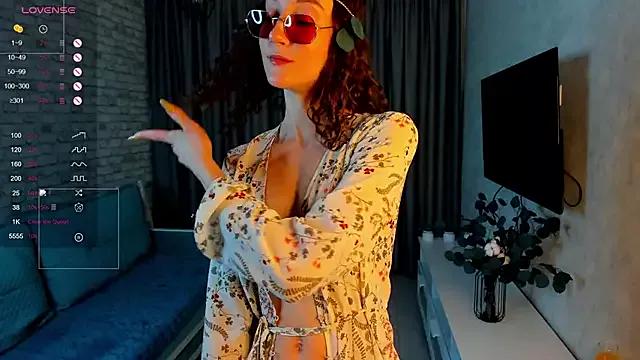 AllisonSwit from StripChat is Freechat