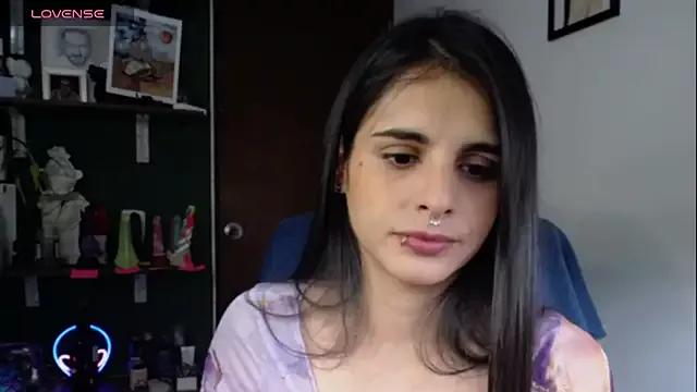 alma_violeta from StripChat is Freechat