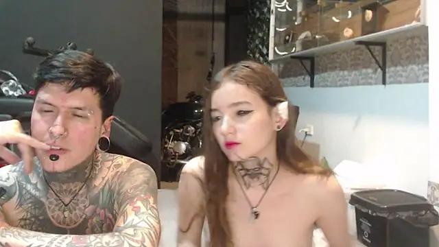 Unleash your urge for fetish cams livestreamers with our pick of steaming hot models, versed in the art of seduction and indulgence.