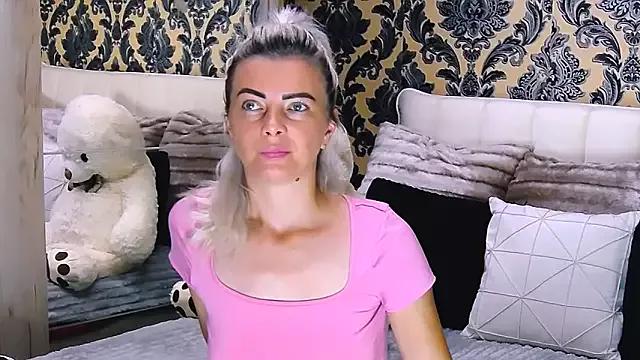 Unleash your urge for fetish cams livestreamers with our pick of steaming hot models, versed in the art of seduction and indulgence.