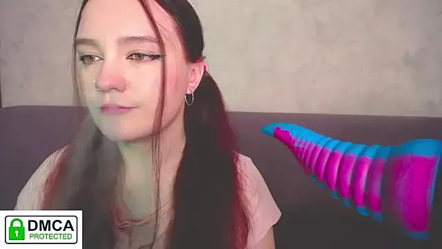 Alyssa___Scarlet from StripChat is Freechat