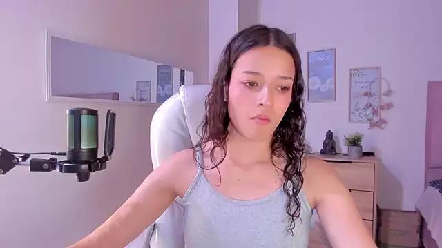 Unleash your urge for fetish cams livestreamers with our pick of steaming hot models, versed in the art of seduction and indulgence.