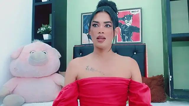 Unleash your urge for fetish cams livestreamers with our pick of steaming hot models, versed in the art of seduction and indulgence.