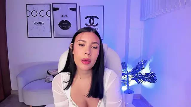 amara_foxx from StripChat is Freechat