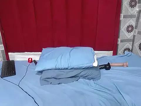 Amber-Diamondxxx from StripChat is Freechat