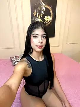 Unleash your urge for fetish cams livestreamers with our pick of steaming hot models, versed in the art of seduction and indulgence.