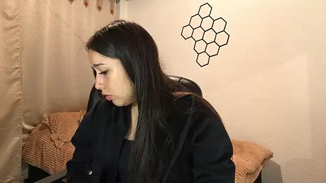 amelia_hall from StripChat is Freechat