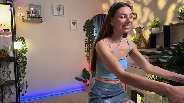 Unleash your urge for fetish cams livestreamers with our pick of steaming hot models, versed in the art of seduction and indulgence.