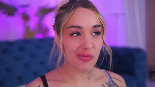 Unleash your urge for fetish cams livestreamers with our pick of steaming hot models, versed in the art of seduction and indulgence.