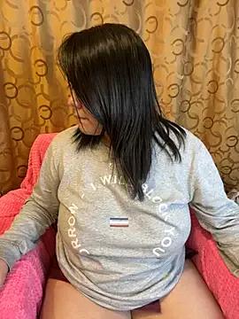 Anabelle_00_ from StripChat is Freechat