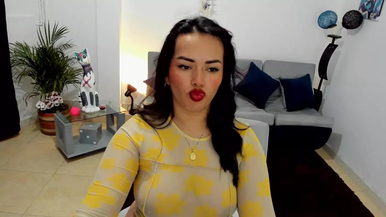 Unleash your urge for fetish cams livestreamers with our pick of steaming hot models, versed in the art of seduction and indulgence.