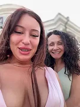Unleash your urge for fetish cams livestreamers with our pick of steaming hot models, versed in the art of seduction and indulgence.