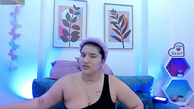 Unleash your urge for fetish cams livestreamers with our pick of steaming hot models, versed in the art of seduction and indulgence.