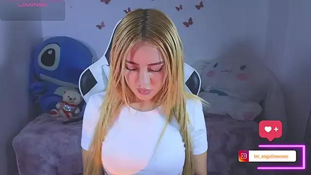 Angel_doll_bunnyy from StripChat is Freechat
