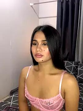 Unleash your urge for fetish cams livestreamers with our pick of steaming hot models, versed in the art of seduction and indulgence.