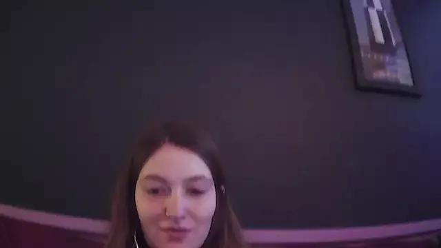 Angelk43 from StripChat is Freechat