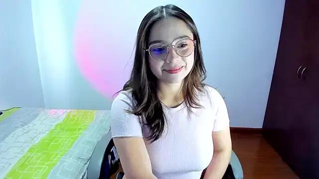 AngelMoore_ from StripChat is Freechat