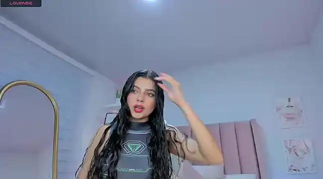 Unleash your urge for fetish cams livestreamers with our pick of steaming hot models, versed in the art of seduction and indulgence.