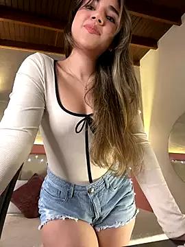 Unleash your urge for fetish cams livestreamers with our pick of steaming hot models, versed in the art of seduction and indulgence.