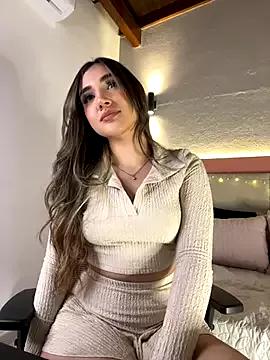 Unleash your urge for fetish cams livestreamers with our pick of steaming hot models, versed in the art of seduction and indulgence.