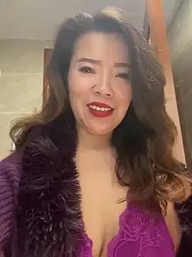 anna_yngs from StripChat is Freechat