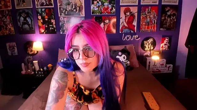 Unleash your urge for fetish cams livestreamers with our pick of steaming hot models, versed in the art of seduction and indulgence.