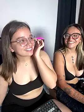 Unleash your urge for fetish cams livestreamers with our pick of steaming hot models, versed in the art of seduction and indulgence.