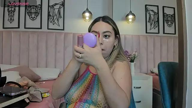 Unleash your urge for fetish cams livestreamers with our pick of steaming hot models, versed in the art of seduction and indulgence.