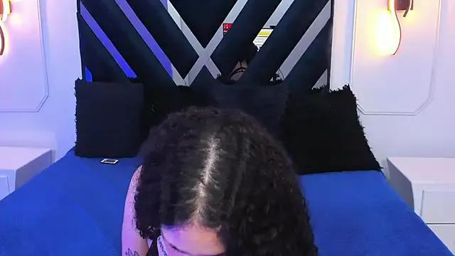 Annie_roselle from StripChat is Freechat