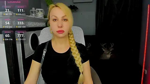 Unleash your urge for fetish cams livestreamers with our pick of steaming hot models, versed in the art of seduction and indulgence.