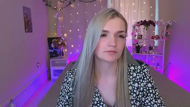 AnnyHandd from StripChat is Freechat